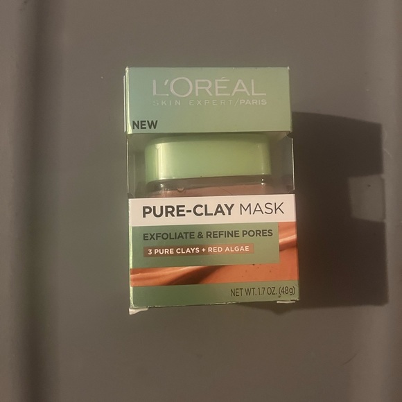 Makeup Bundle - Picture 10 of 10